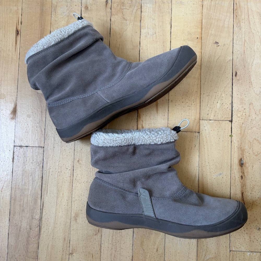 Eddie Bauer Women's Hedy Pull On Boots Booties Shoes Size 8 Gray Suede Faux Fur